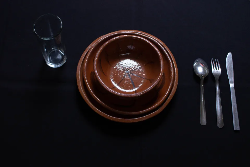 Kit de vajilla de barro a tres tiempos