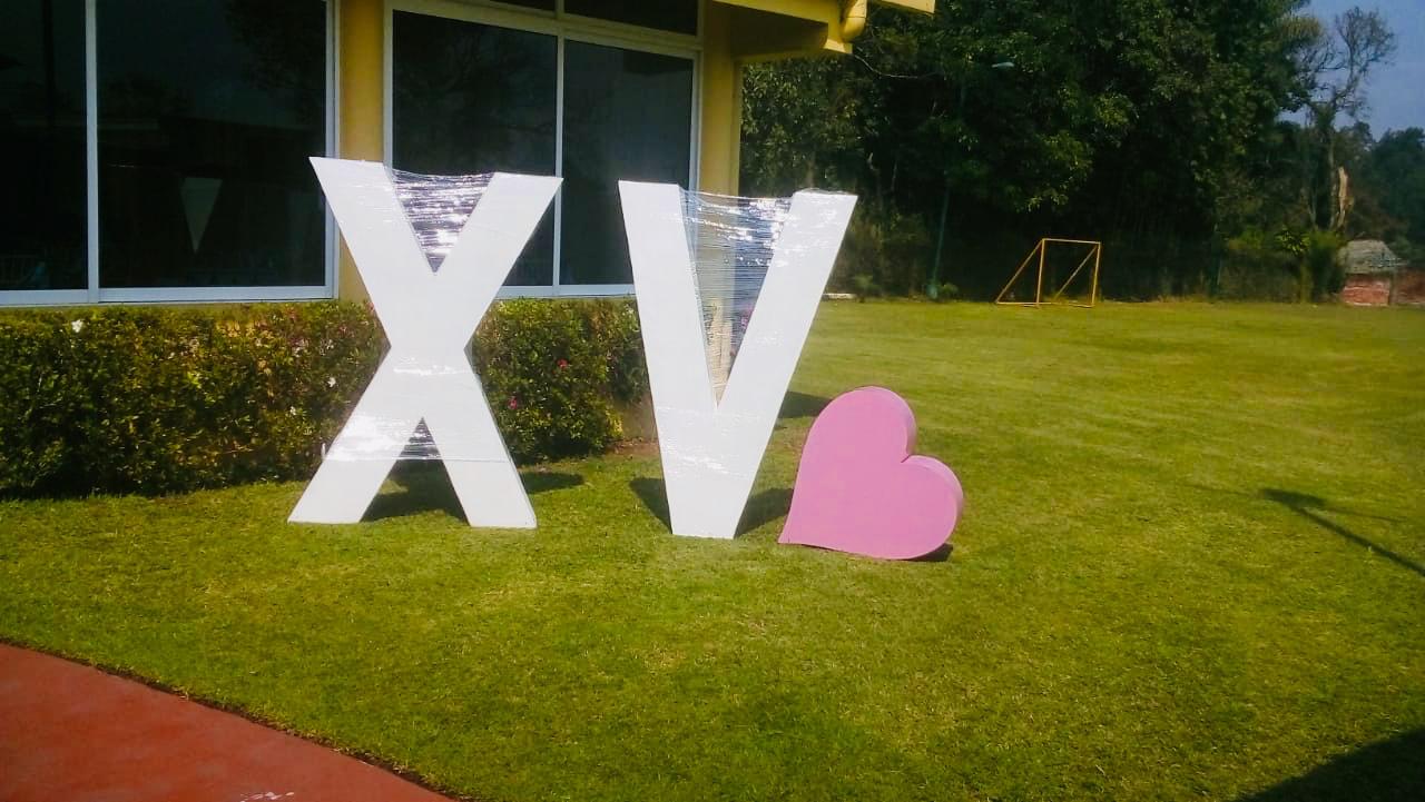 Letras Gigantes Blancas