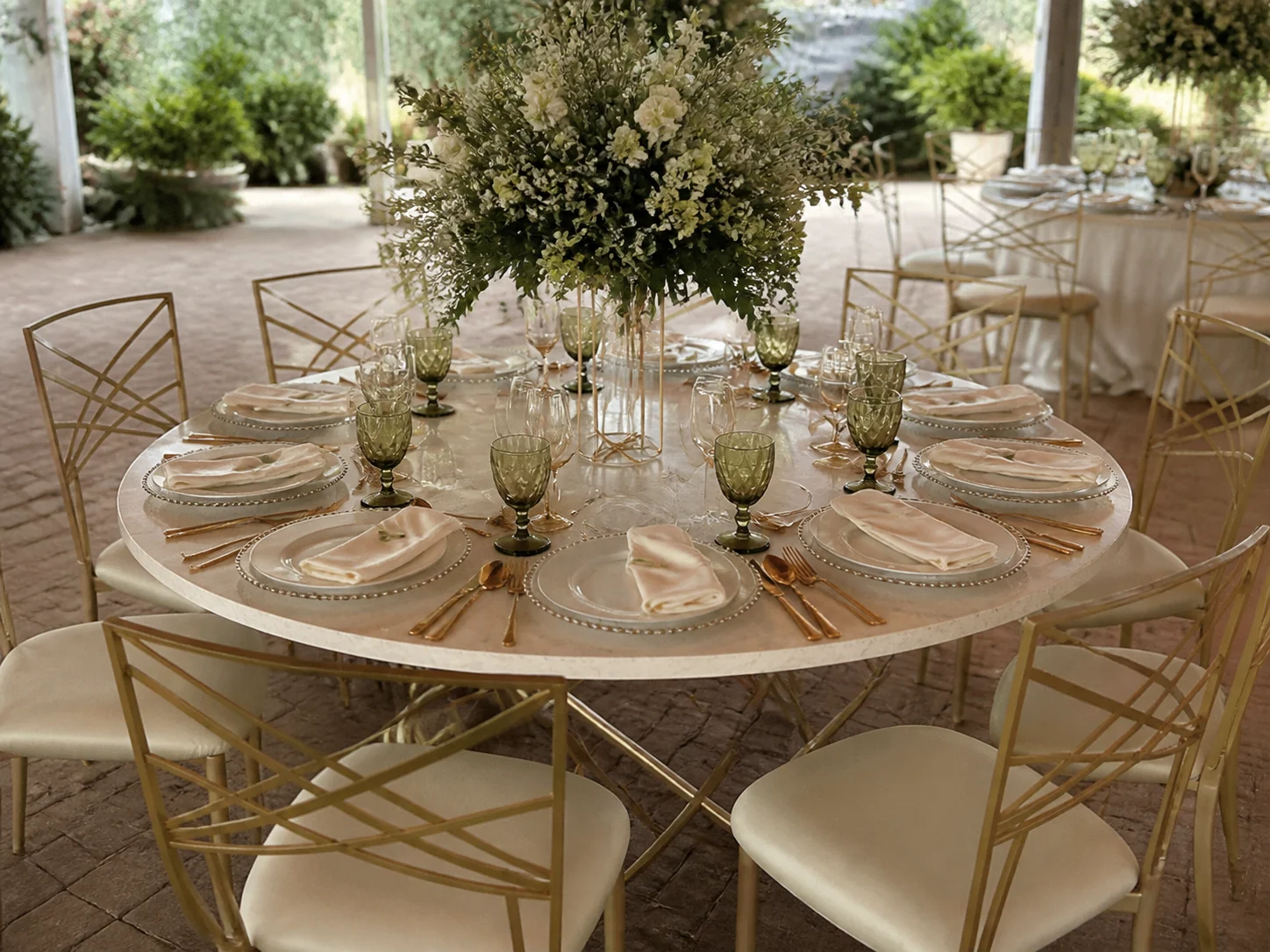 Mesa marmol redonda con sillas Celebrity