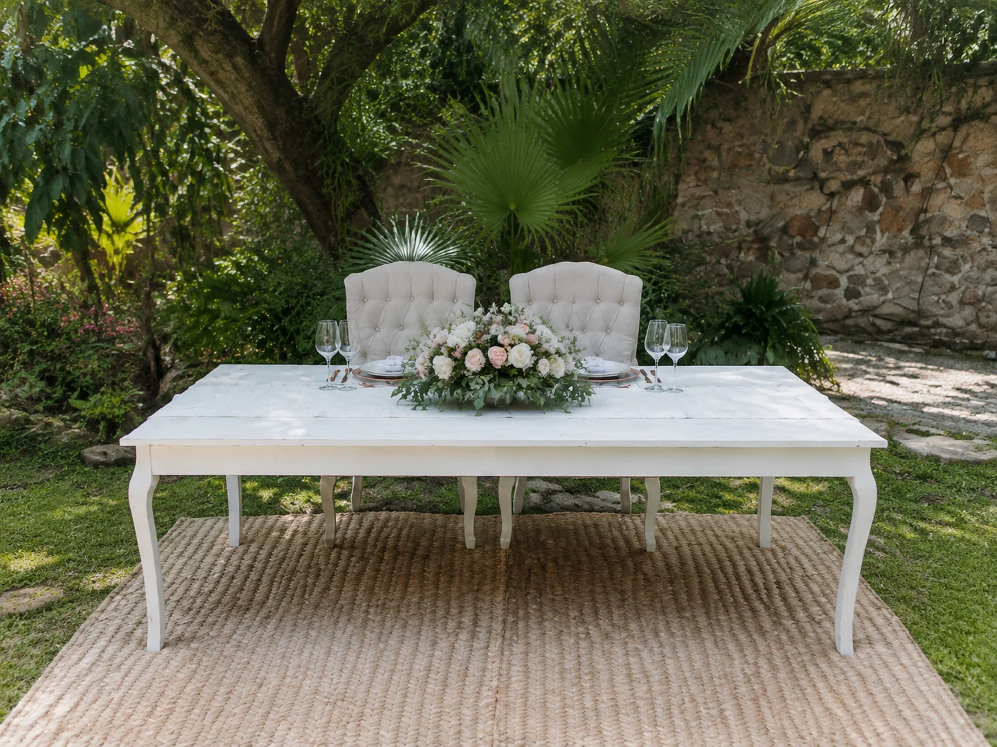 Mesa de novios blanca
