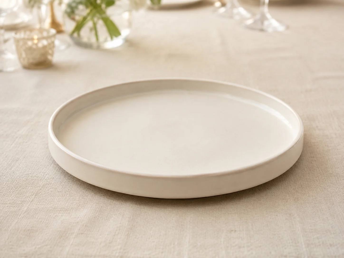 Plato de losa mediterranea blanca